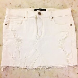 NWOT express denim distressed white skirt